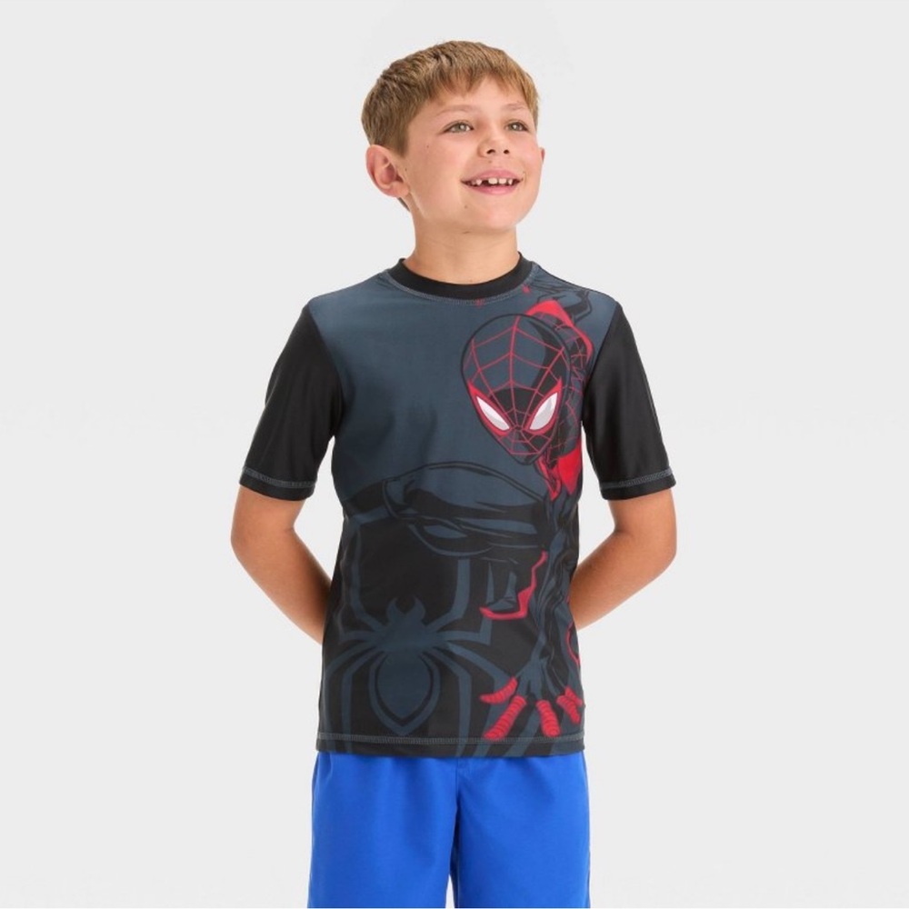 Boys' Spider-Man Rash Guard Top - Gray S:
Fit, UPF 50+, Tagless Design